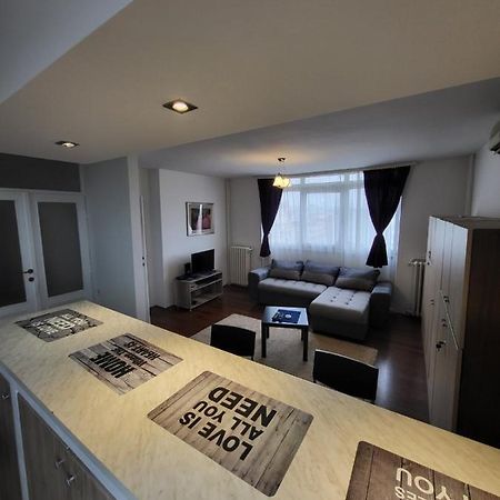 Apartman Nina Ni Exteriör bild