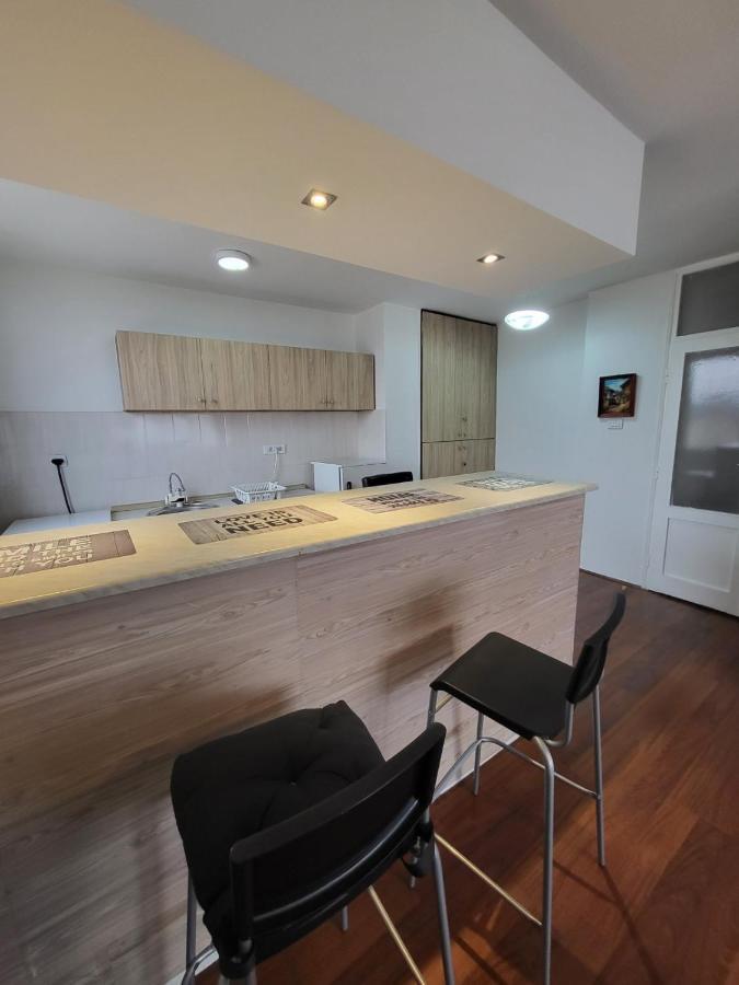 Apartman Nina Ni Exteriör bild