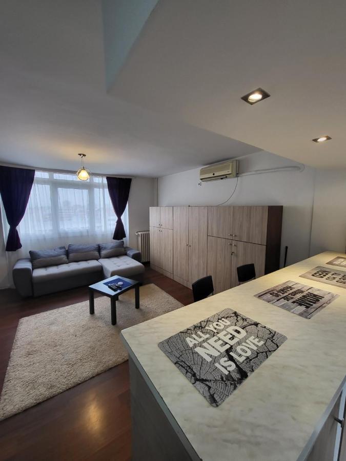 Apartman Nina Ni Exteriör bild